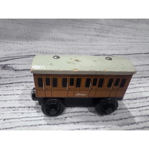 Vintage Thomas and Friends Wooden Railway Annie Passenger Coach - Picture 1 of 4